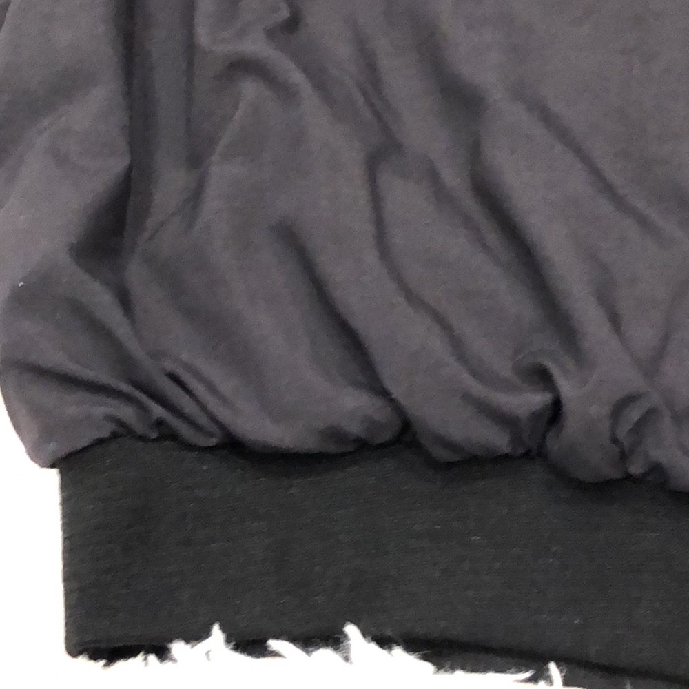 Reversible pull over vest - Picture 8 of 10